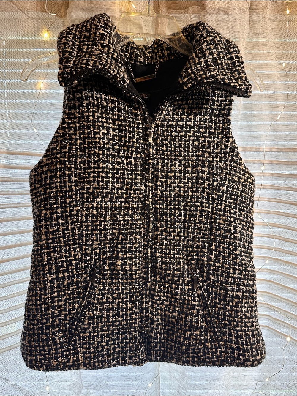 White House Black Market Black and Cream Tweed Zip Vest Lined